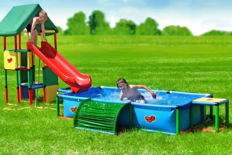 Covered QUADRO tower, slide and XXL pool with green crawl-through tunnel